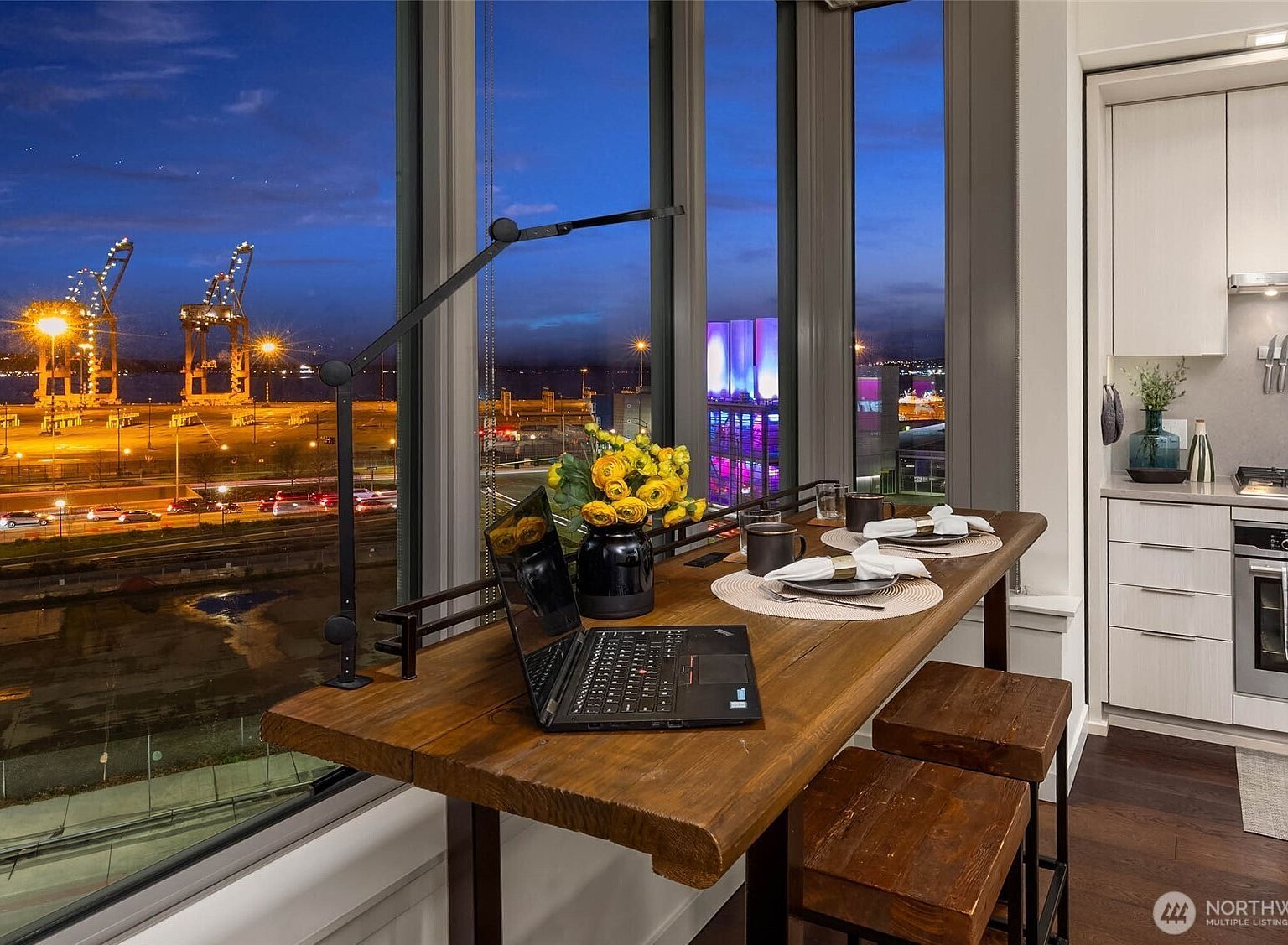 590 1st Ave S APT 702 Seattle, WA 98104  | Condominium