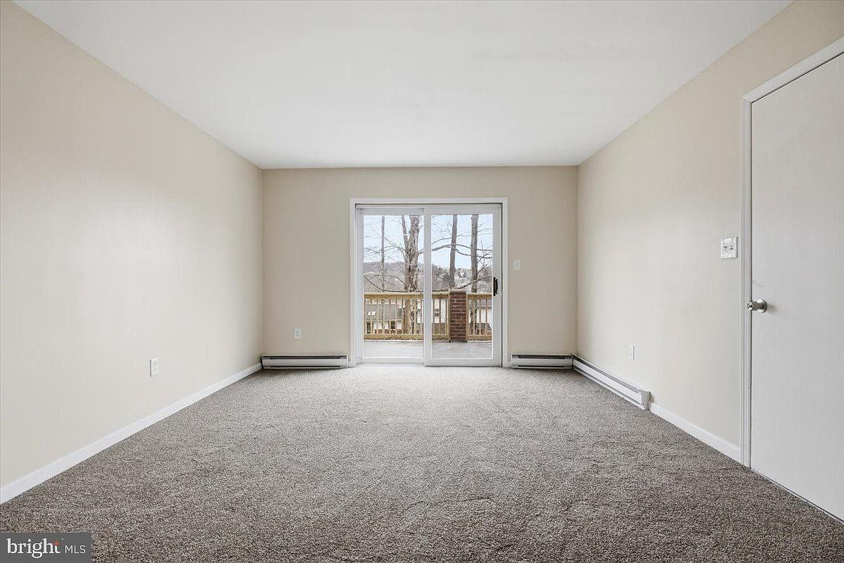 523 W Laurel St Frackville, PA 17931 | Single Family