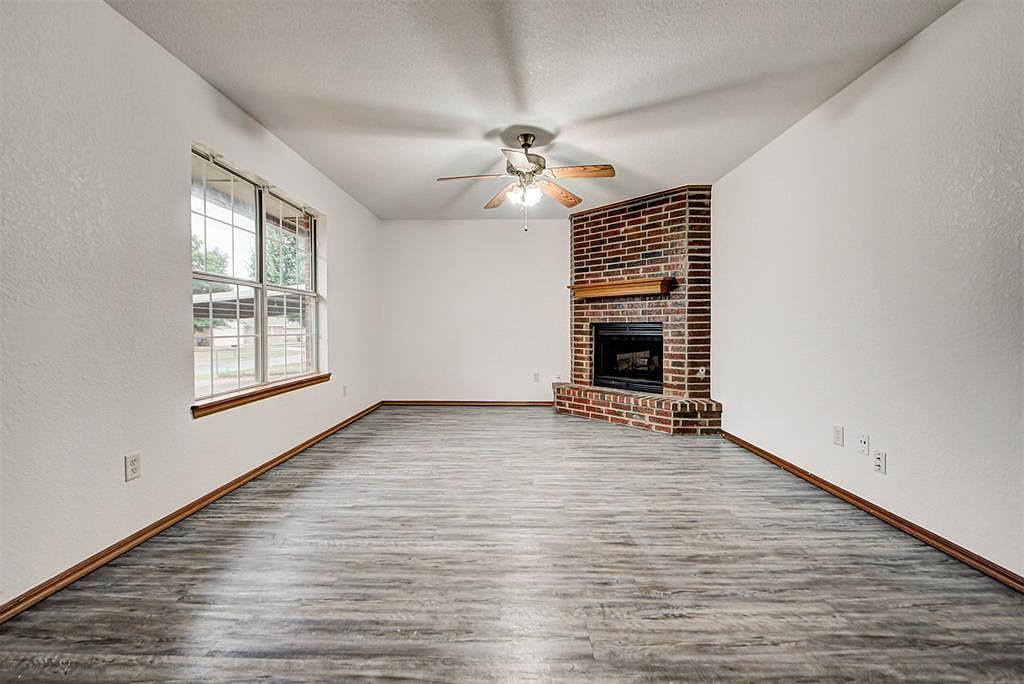 1528 Tudor Dr Moore, OK 73160 | Single Family