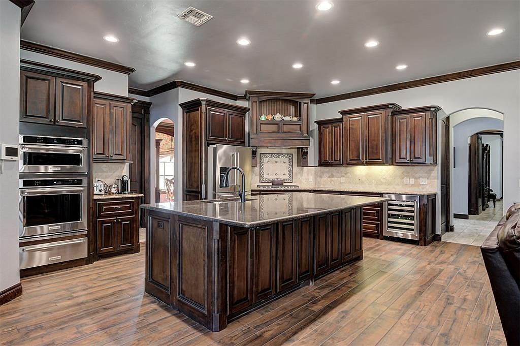 7601 SW 104th St Oklahoma City, OK 73169  | Single Family