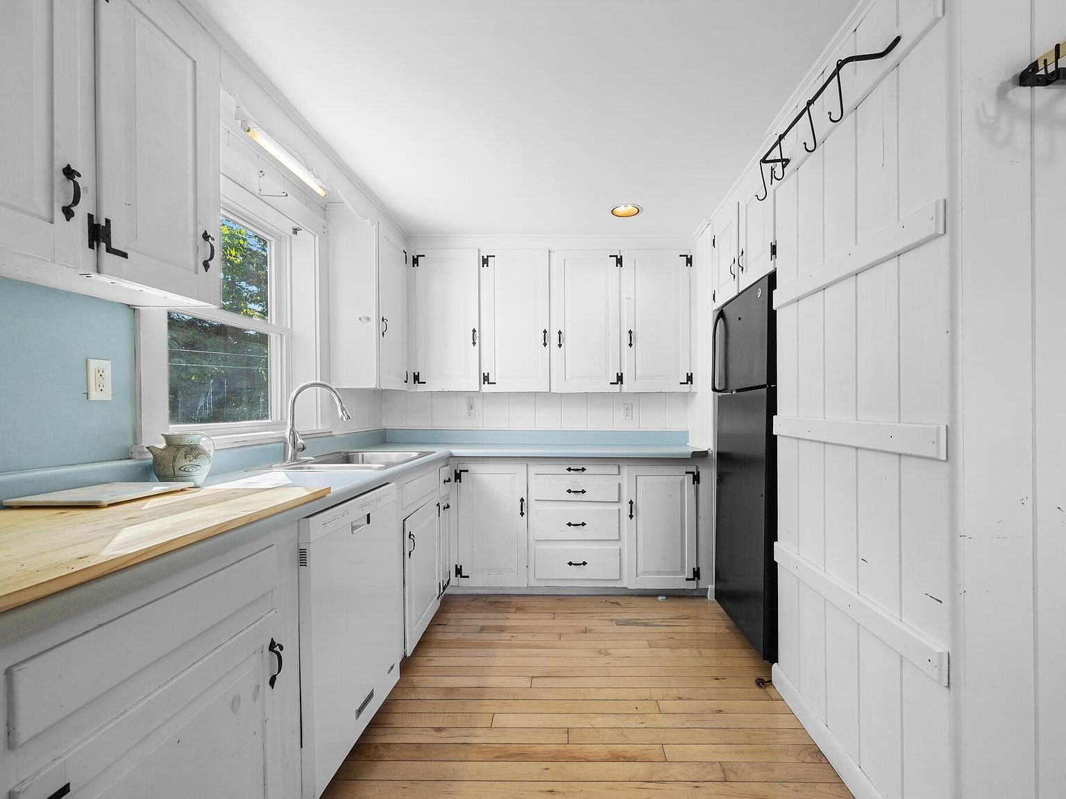 151 S Gouldsboro Rd Gouldsboro, ME 04607 | Single Family