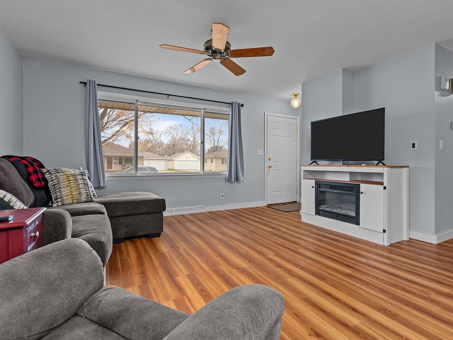 1920 E Frances St Appleton, WI 54911  | Single Family