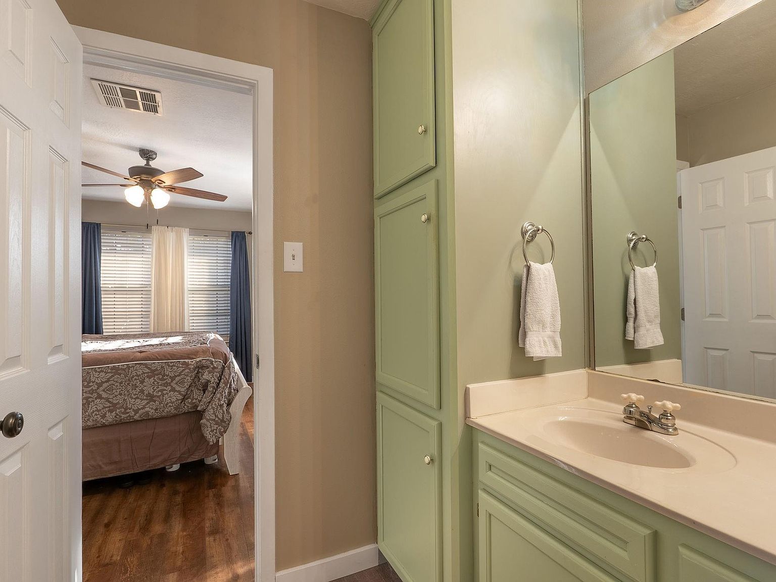 106 N Hills Cir Franklin, TX 77856  | Single Family