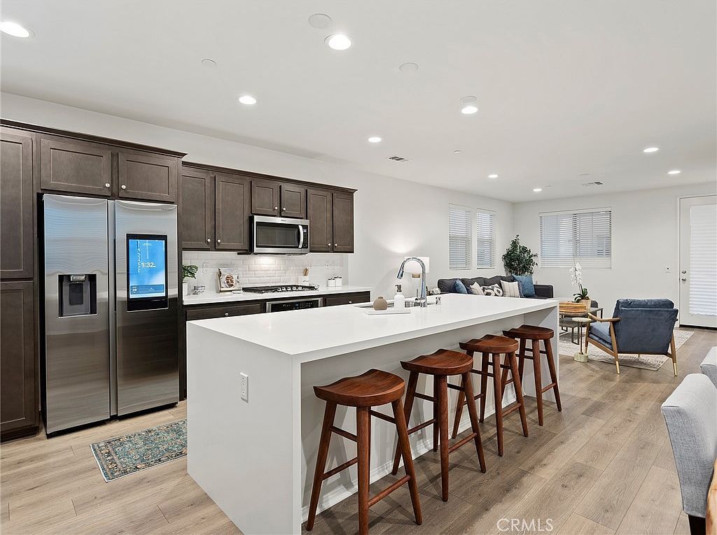 11238 N Mission Heights Dr Mission Hills, CA 91345 | Single Family