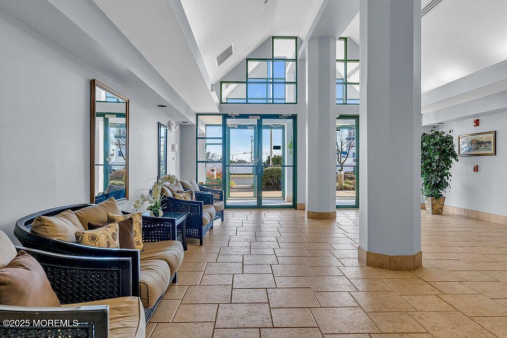 422 Ocean Ave N #3J Long Branch, NJ 07740  | Condominium