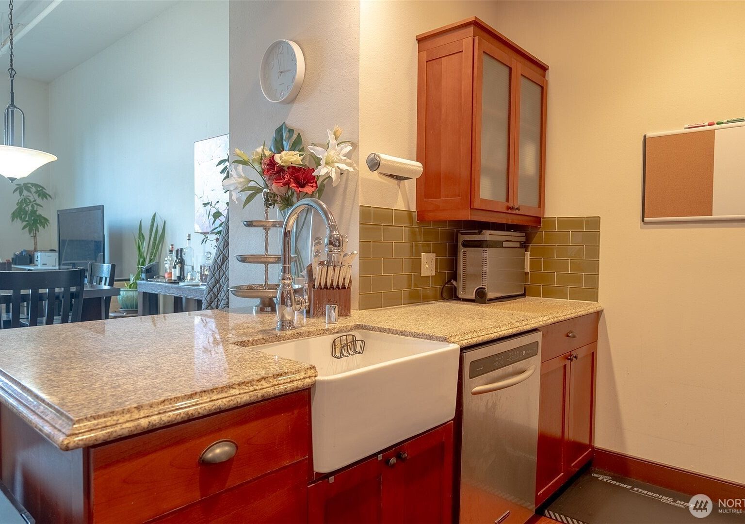 201 Galer St APT 223 Seattle, WA 98109  | Condominium