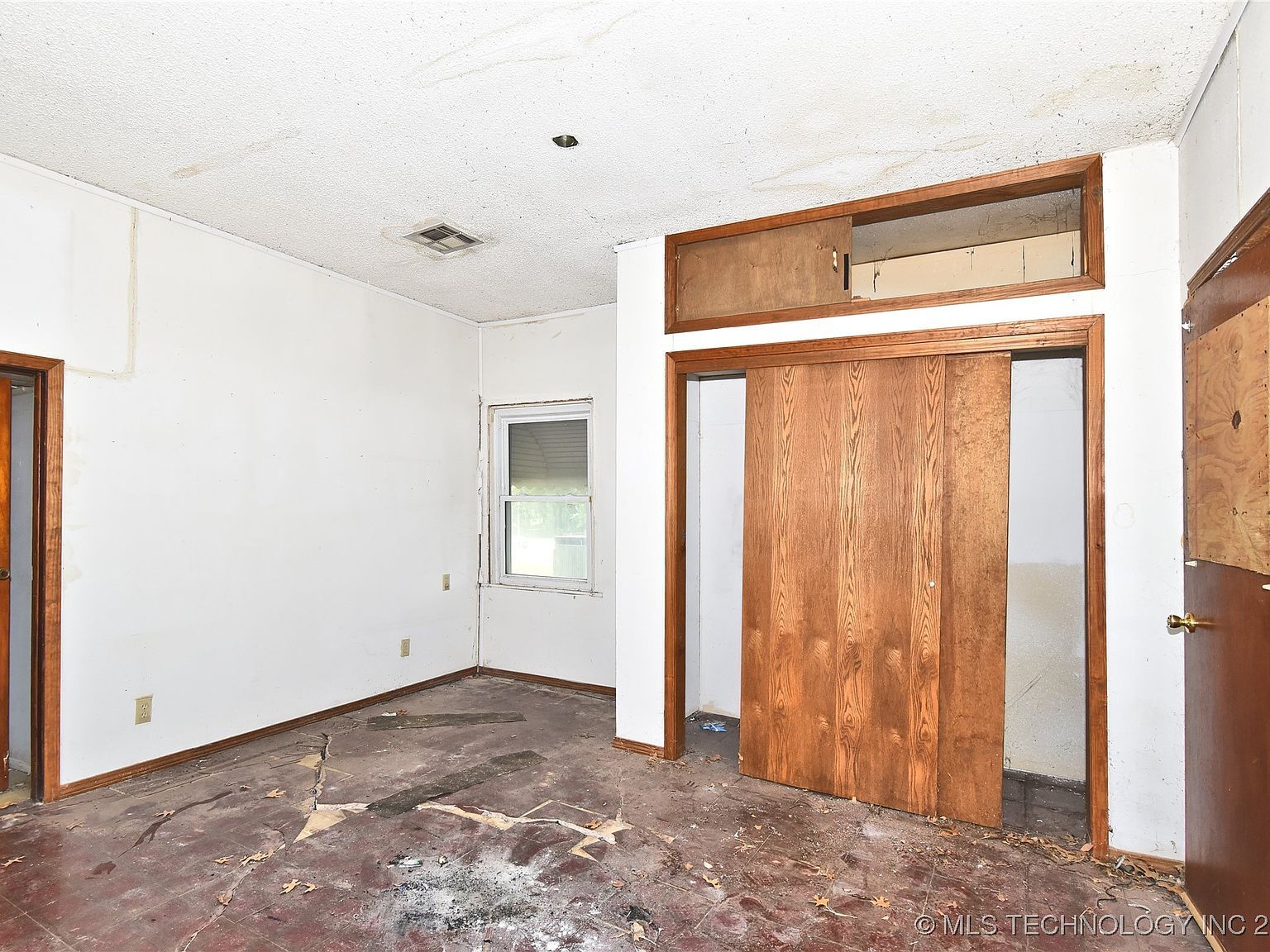 5904 E 7th St Tulsa, OK 74112  | Single Family