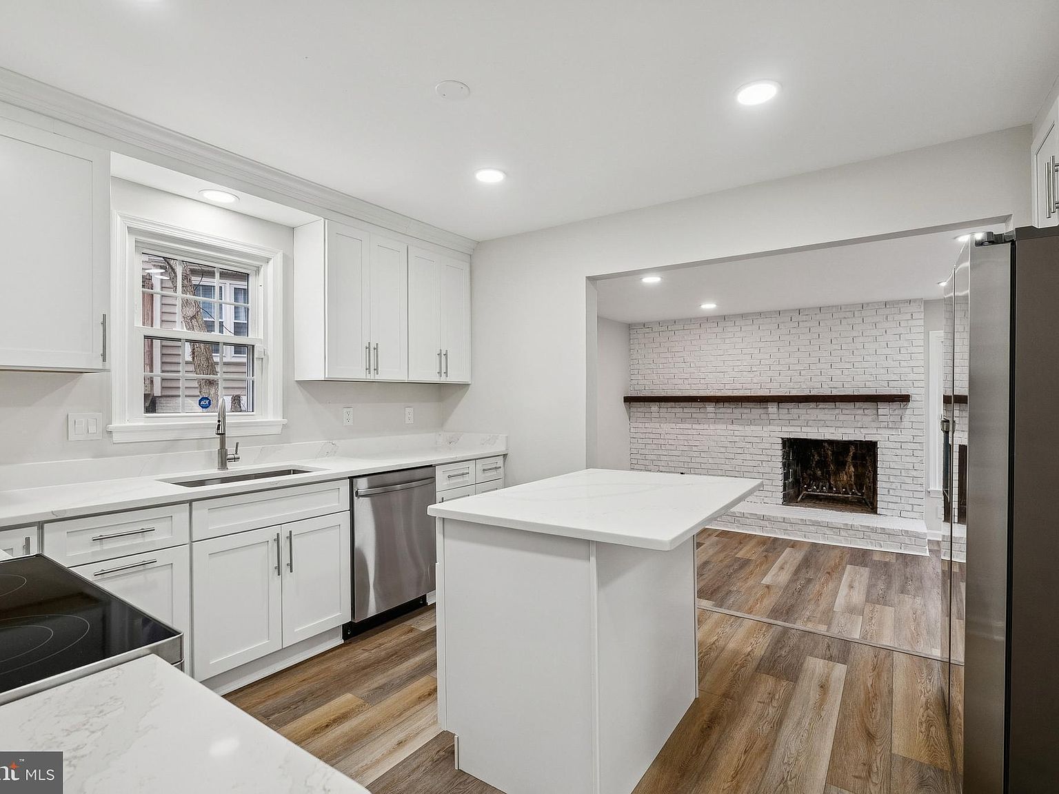 11975 Farrabow Ln Woodbridge, VA 22192  | Single Family