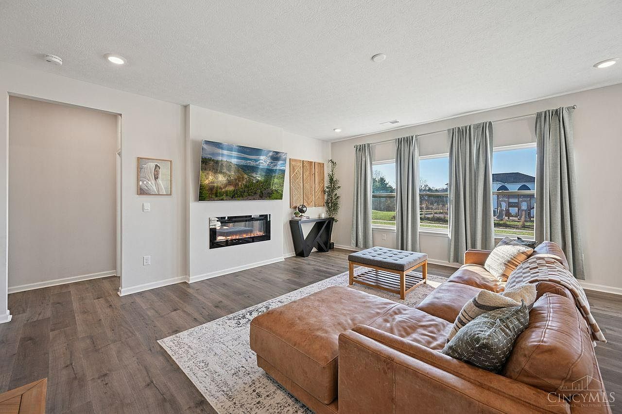 3685 Heritage Farm Ln Amelia, OH 45102 | Single Family