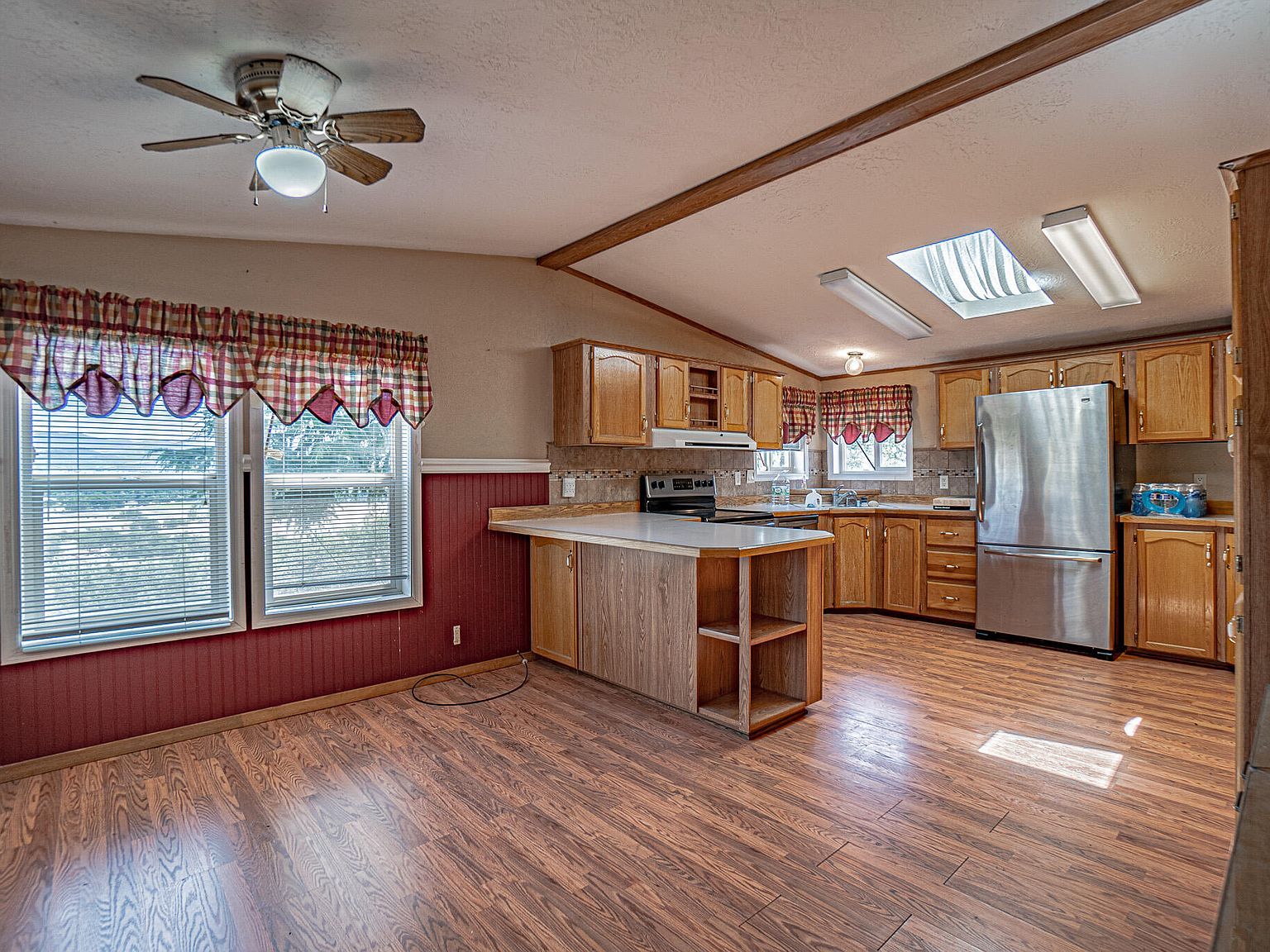 1374 Linn Rd Eagle Point, OR 97524  | Single Family