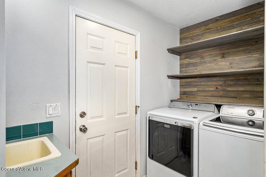 31538 N Barbara Ave Spirit Lake, ID 83869  | Single Family