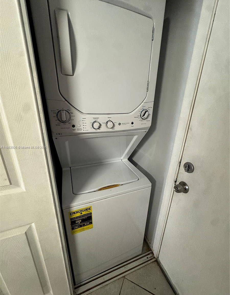 142 NW 91st Ave #104 Hollywood, FL 33024 | Condominium