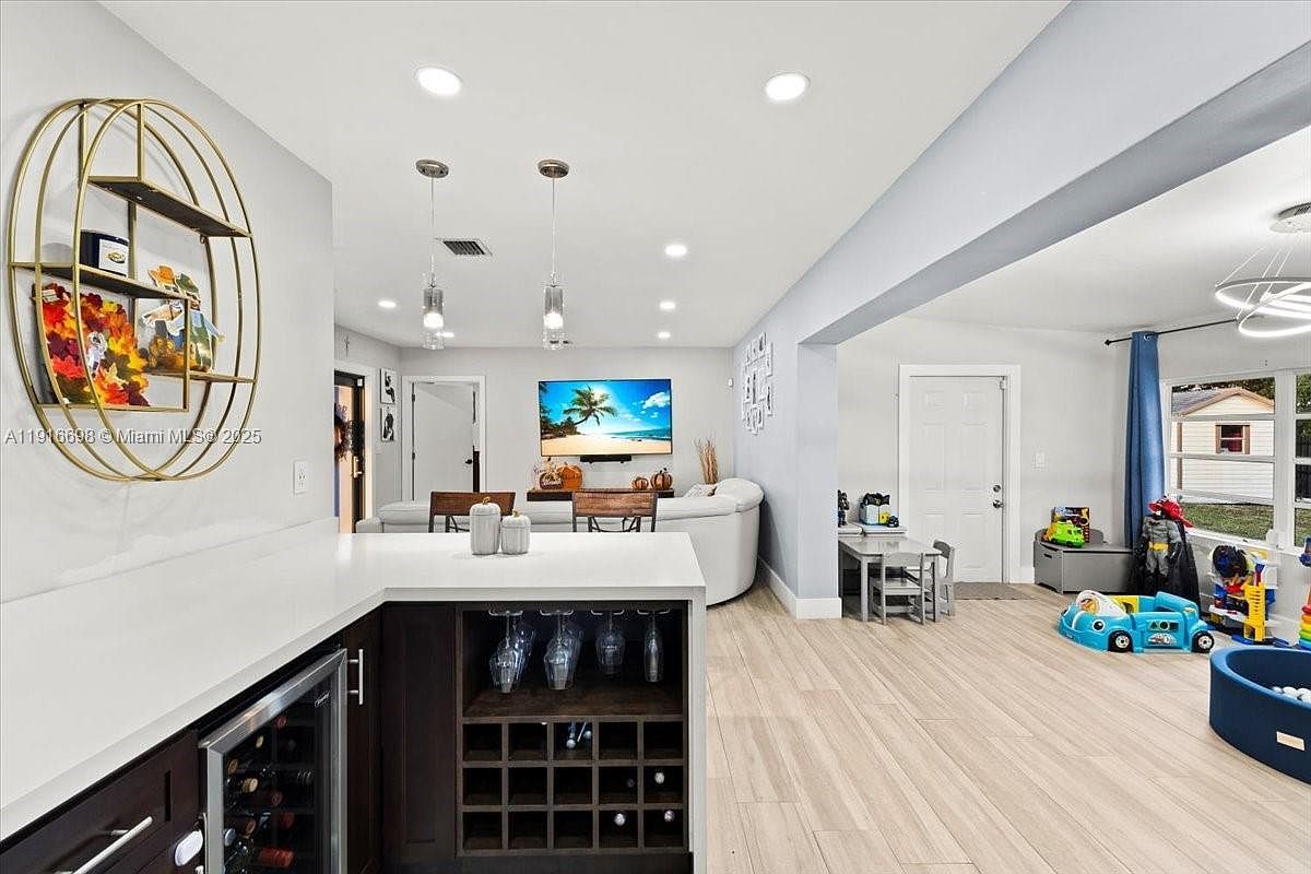 17121 NW 82nd Ave Hialeah, FL 33015 | Single Family