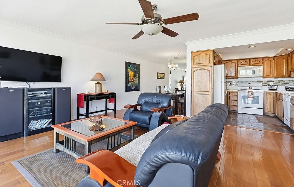 383 Bay Shore Ave Unit 307 Long Beach, CA 90803 | Condominium