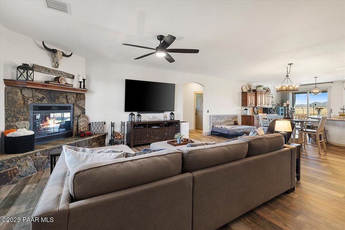 9420 E Steer Mesa Rd Prescott Valley, AZ 86315  | Single Family