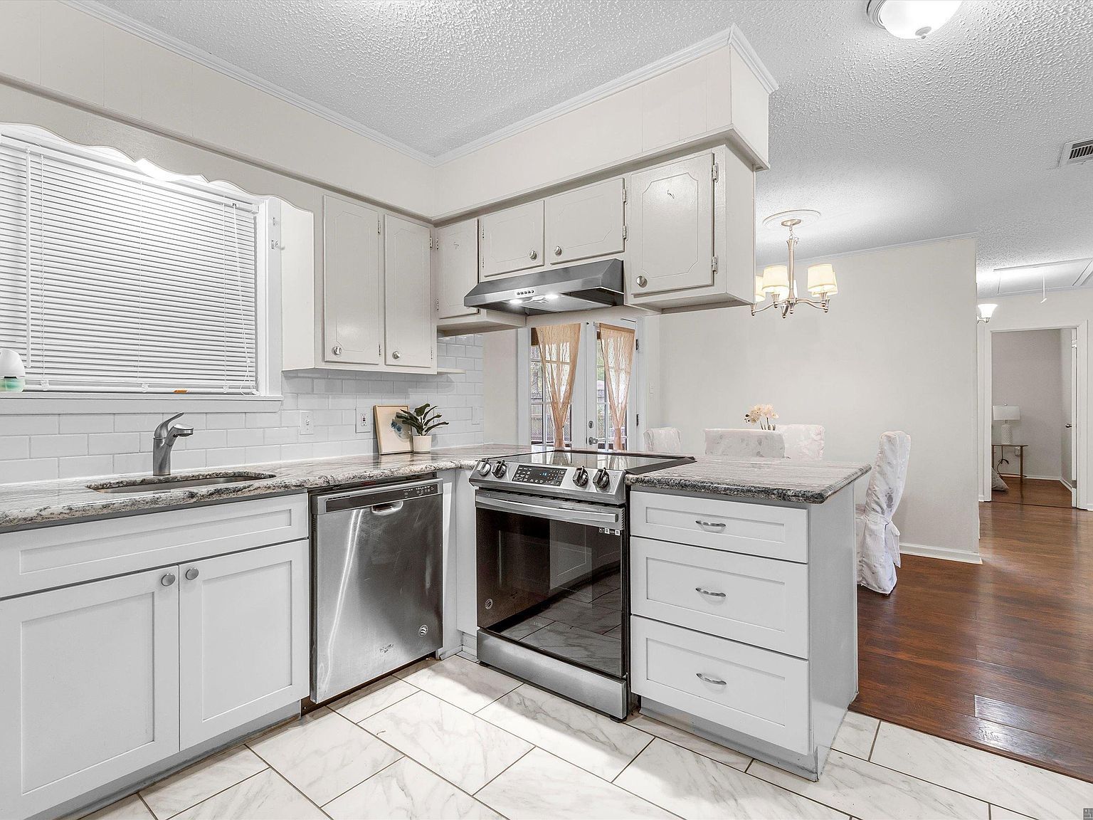 2706 S Magnolia Dr Baker, LA 70714 | Single Family