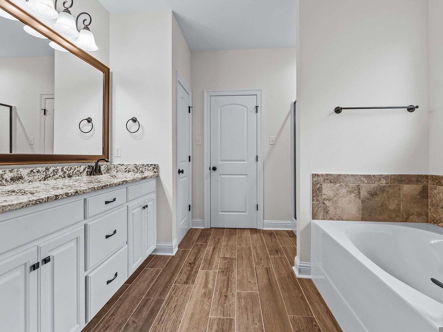 1120 Lakehaven Dr Gonzales, LA 70737 | Single Family