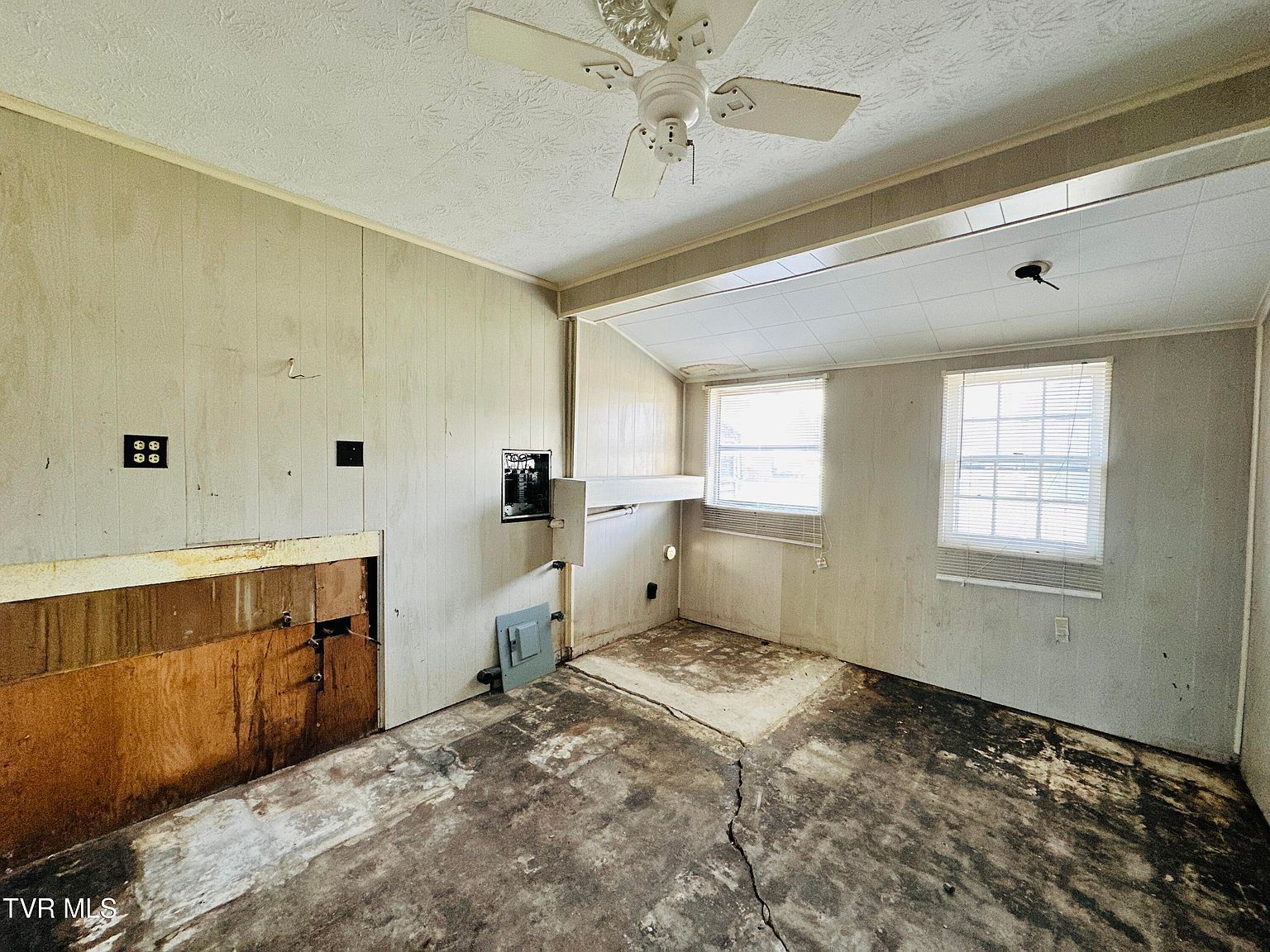 365 Sewanee Ave Kingsport, TN 37660  | Single Family