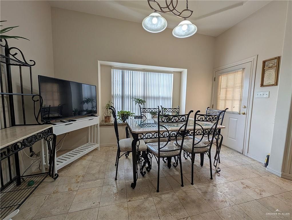 2000 E 25th St Mission, TX 78574  | Single Family