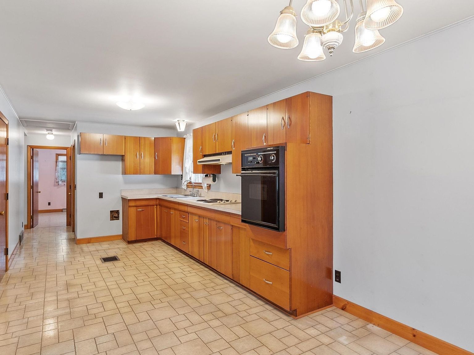 20 Ling St Marlborough, NH 03455 | Single Family