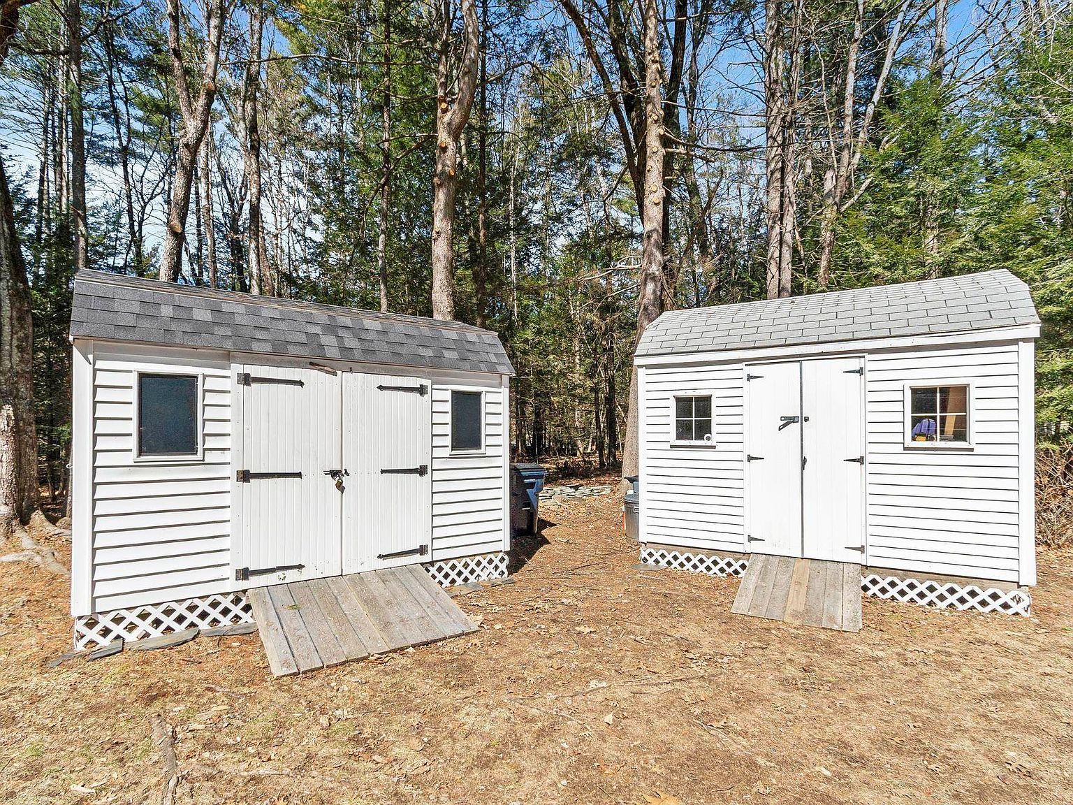 21 Hastings Cir Hinsdale, NH 03451  | Single Family