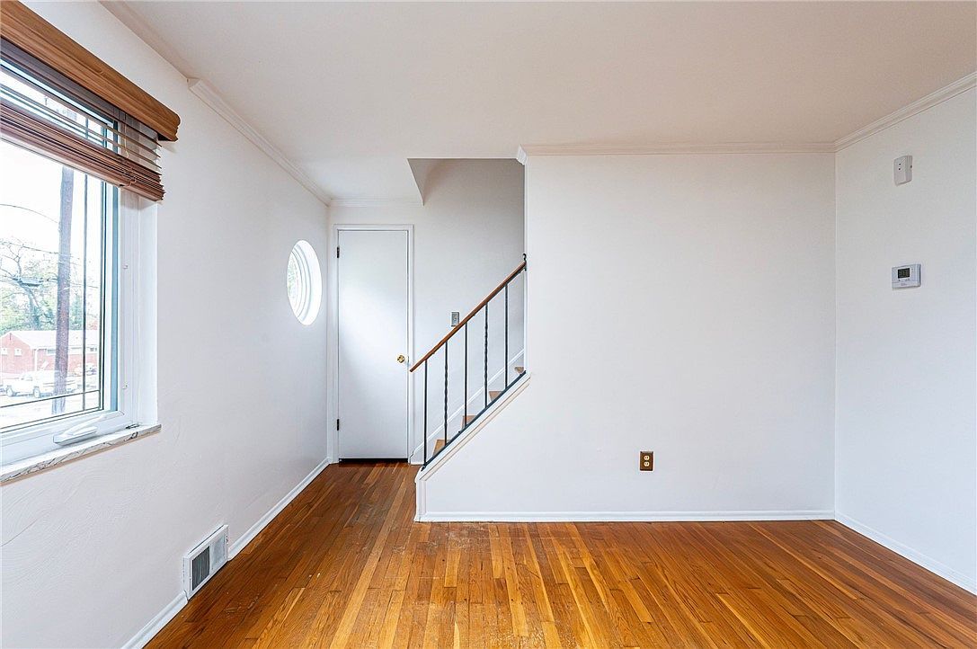 260 Hillary Dr Verona, PA 15147  | Single Family