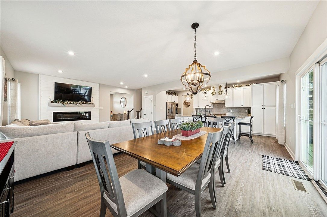 1063 Wedgewood Dr Jeannette, PA 15644 | Single Family