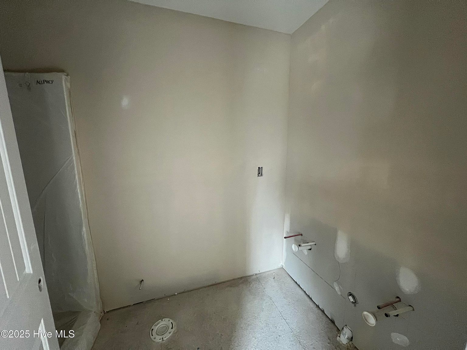 52 Grace Pond Ave Benson, NC 27504  | Single Family