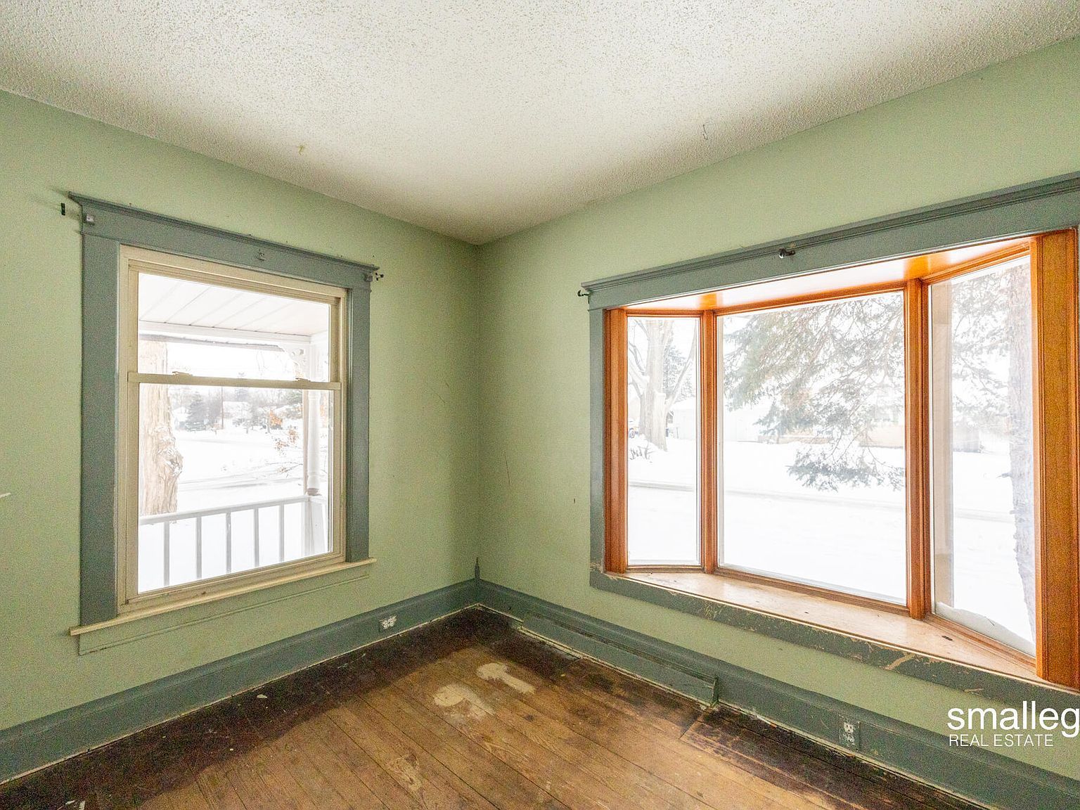 49 N 2nd St NW Kent City, MI 49330  | Single Family