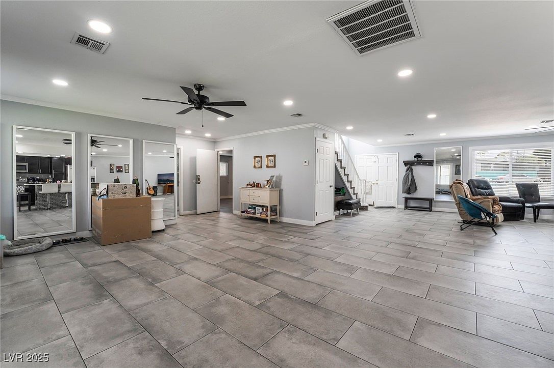 3400 Sioux Way Las Vegas, NV 89169  | Single Family