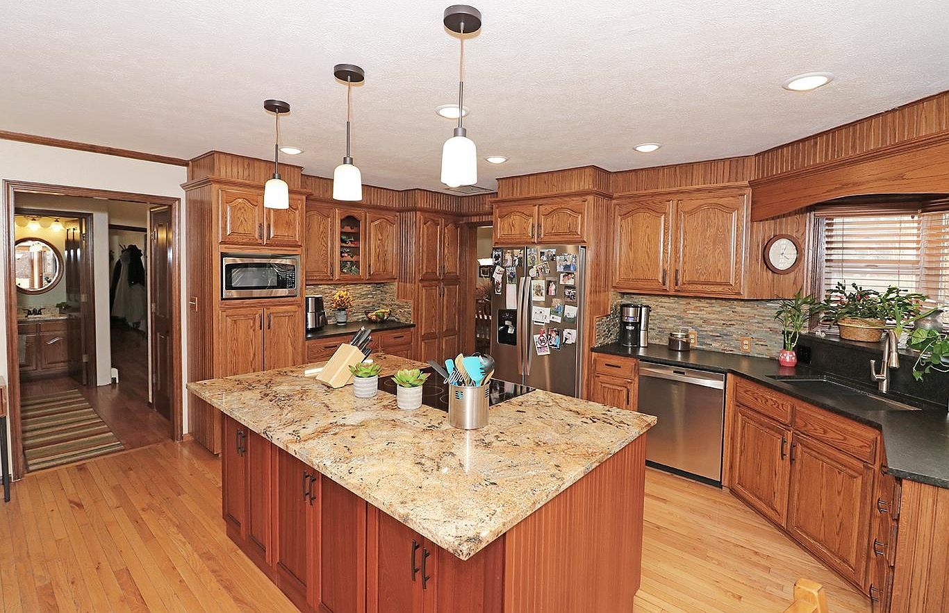 2042 N Surrey Ct Grand Junction, CO 81507  | Single Family