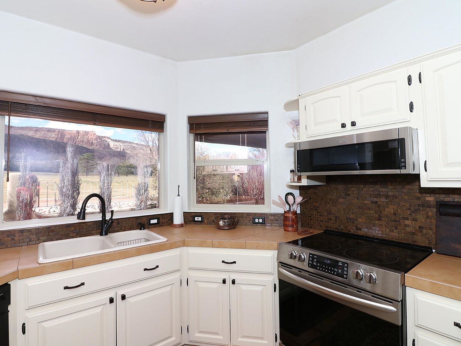 2067 Rim Shadow Ct Grand Junction, CO 81507  | Single Family