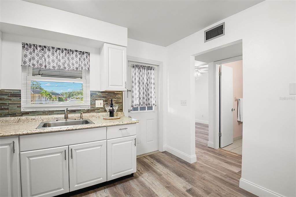 883 Sky Loch Dr S Dunedin, FL 34698 | Single Family