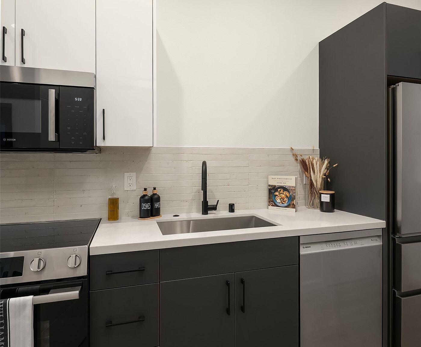 6723 Carlton Ave #A-b Seattle, WA 98108  | Multi Family