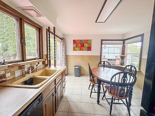 122 Allengate Ave Pittsfield, MA 01201  | Single Family