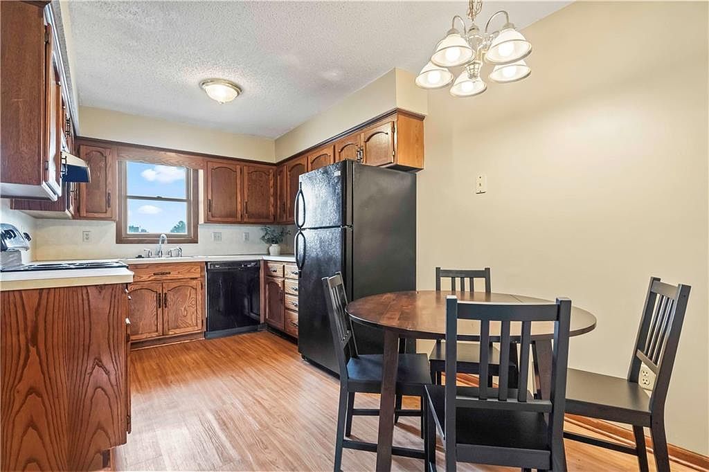 1113 Jeff Cir Paola, KS 66071  | New build