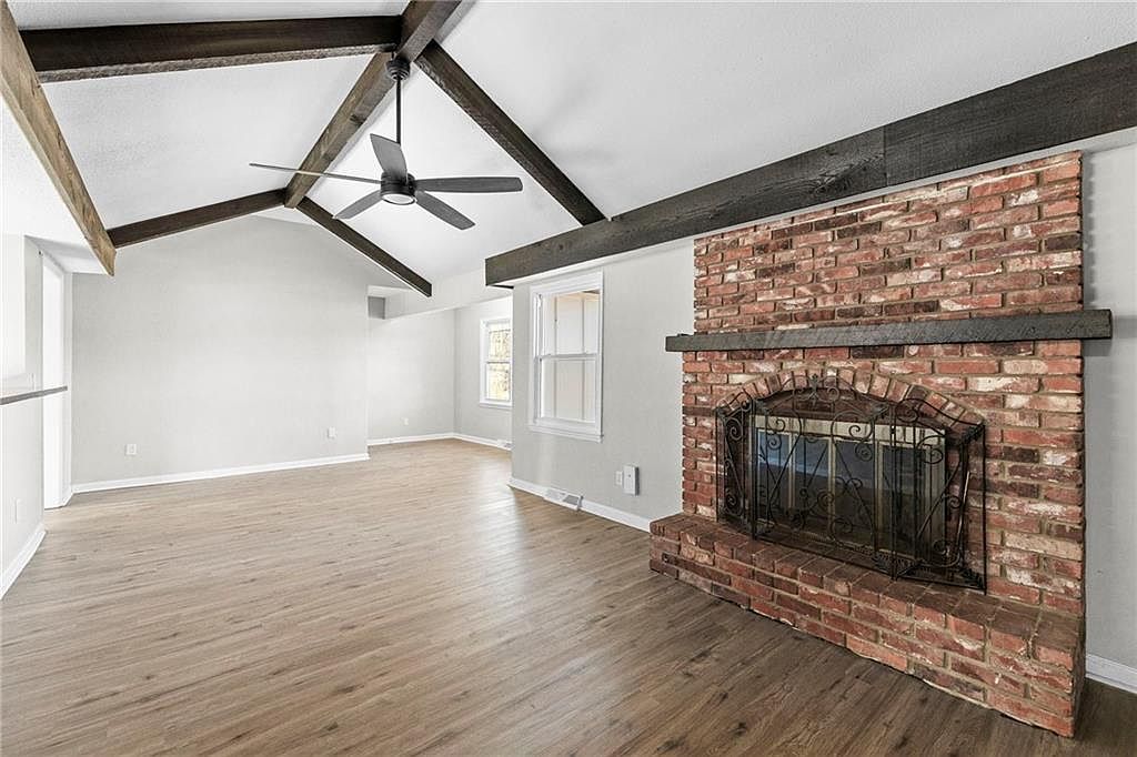 11812 E 56th Ter Kansas City, MO 64133  | Single Family