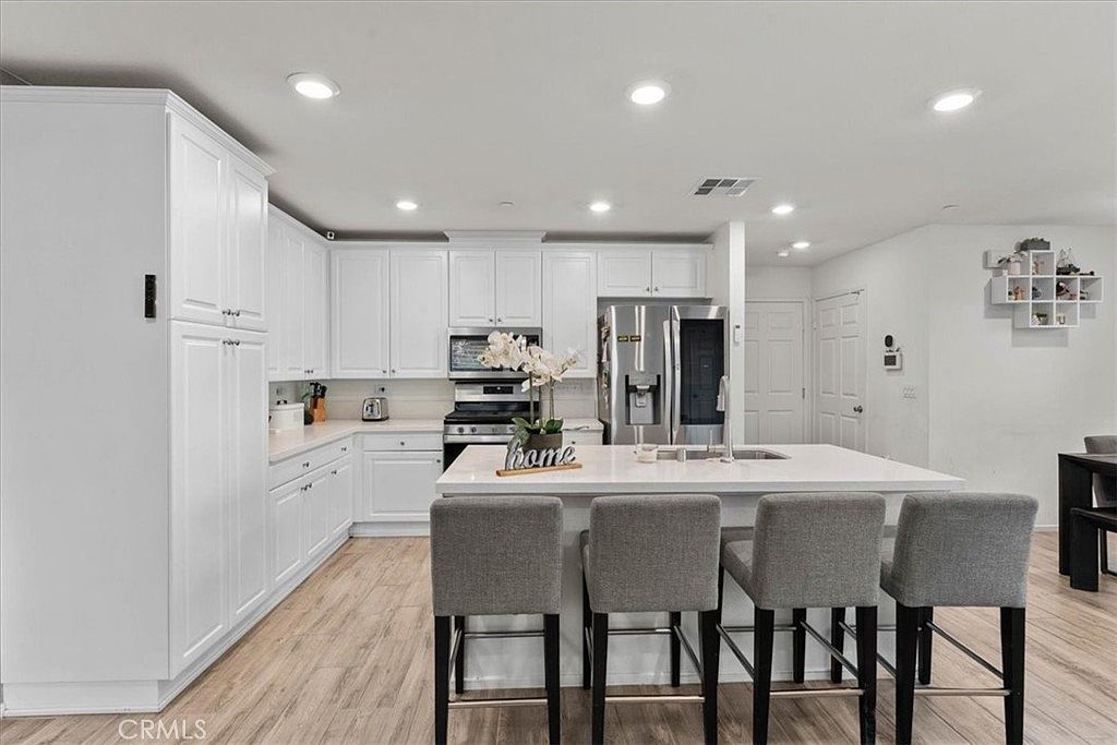 7155 Citrus Ave UNIT 426 Fontana, CA 92336  | Condominium