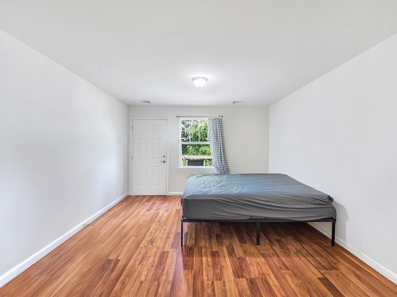 132 Weatherby Ln UNIT 132 Central Islip, NY 11722  | Condominium