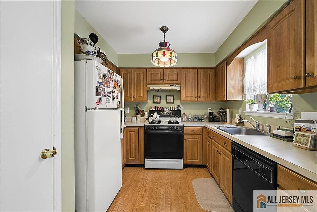 26 Peachtree Ln Jamesburg, NJ 08831  | New build