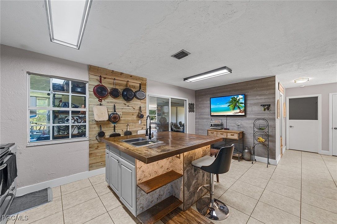 4121 16th Ave NE Naples, FL 34120 | Single Family