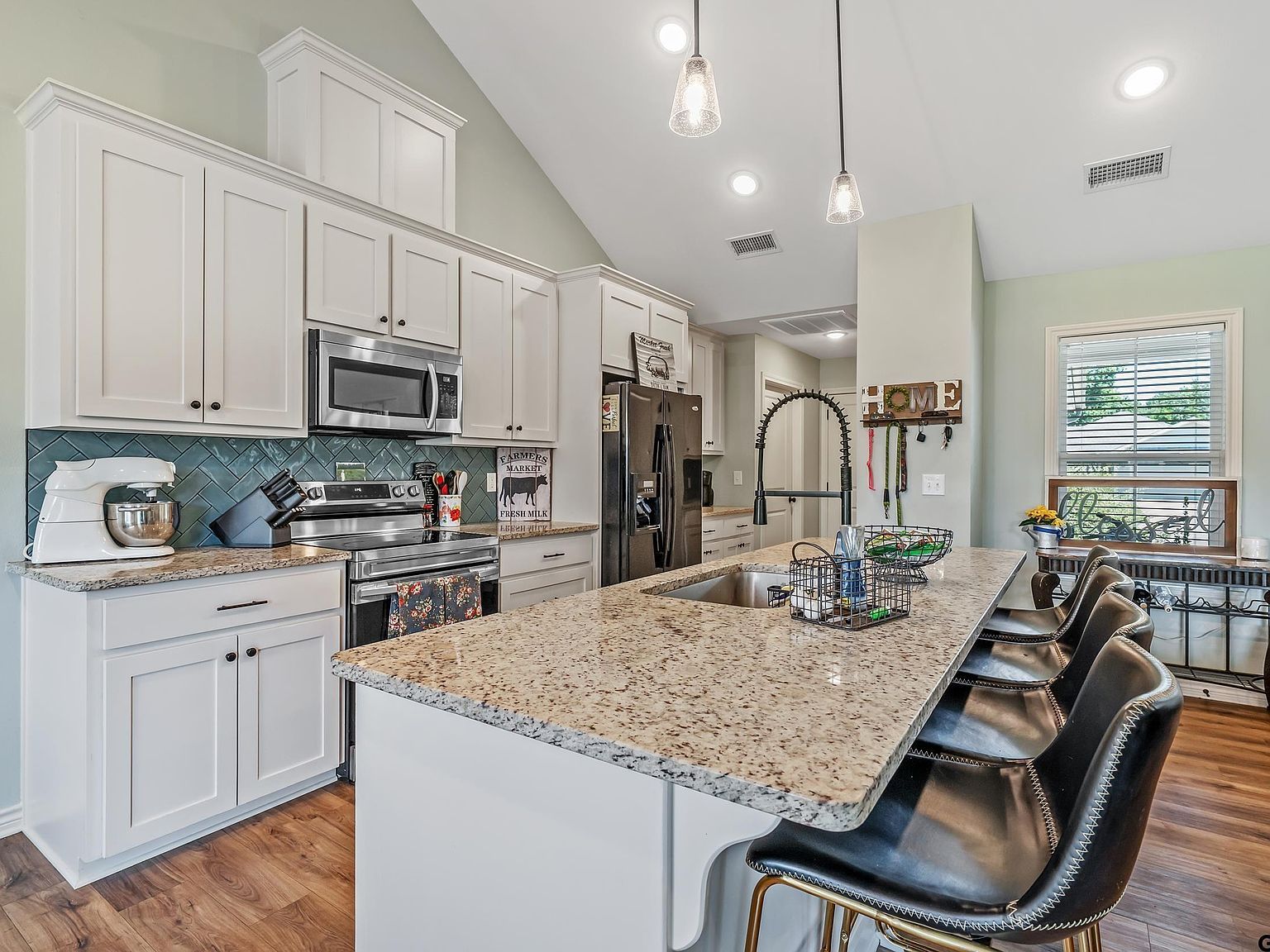 112 Brenlind Ln Mineola, TX 75773  | Single Family