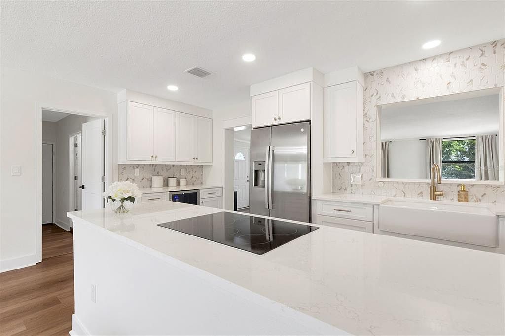 381 Kingfish Dr SE Saint Petersburg, FL 33705  | Single Family