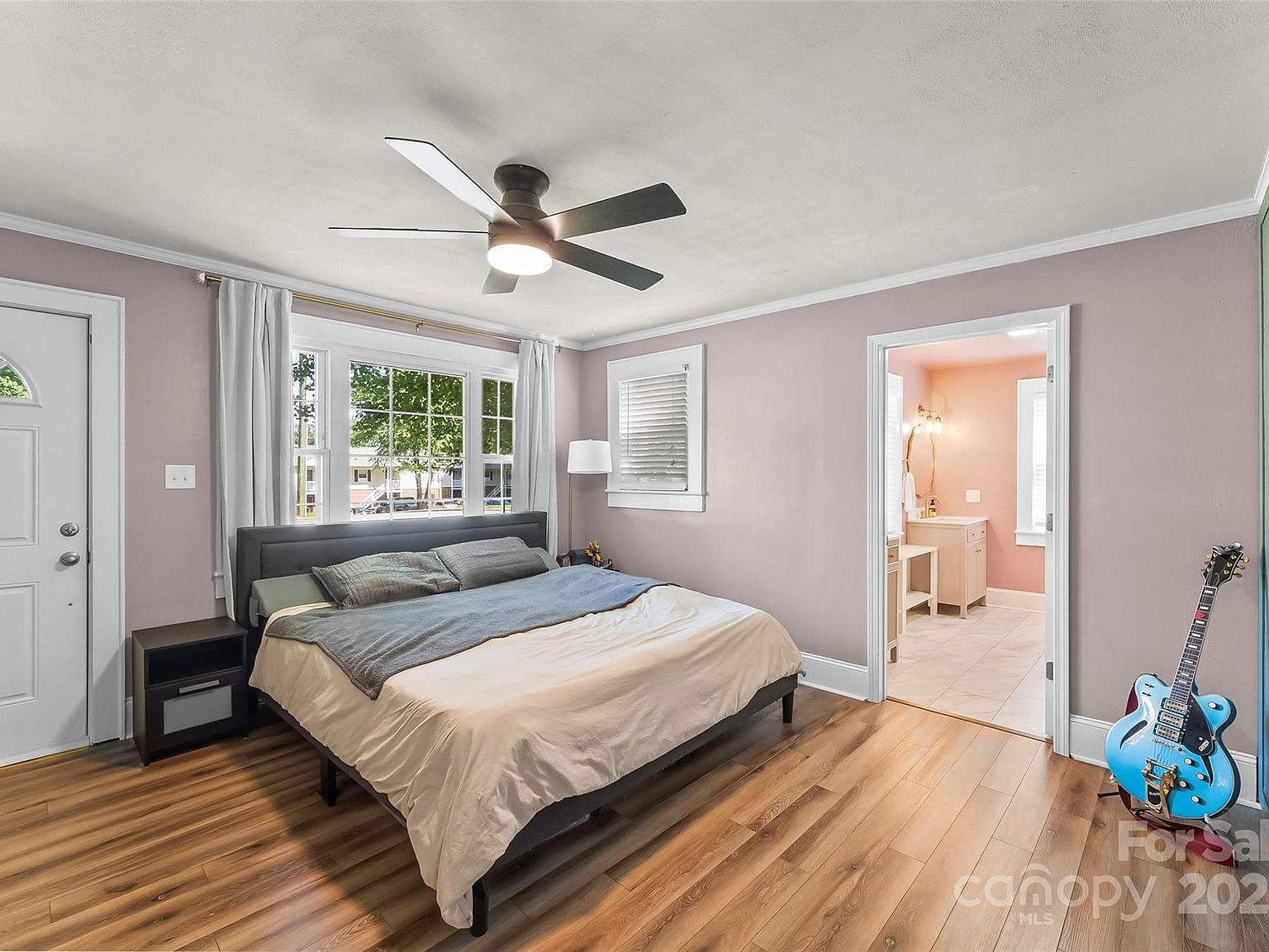 1072 5th St NE Hickory, NC 28601  | Single Family