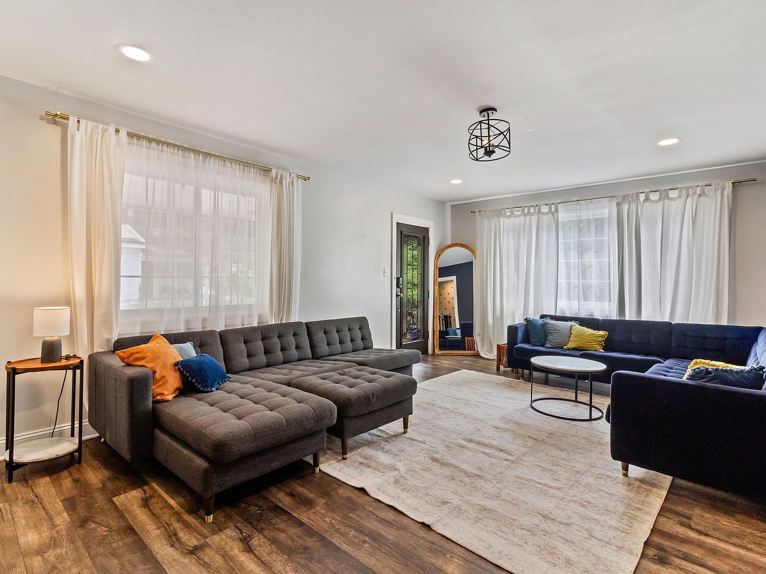 909 S McLean Blvd Memphis, TN 38114  | Single Family