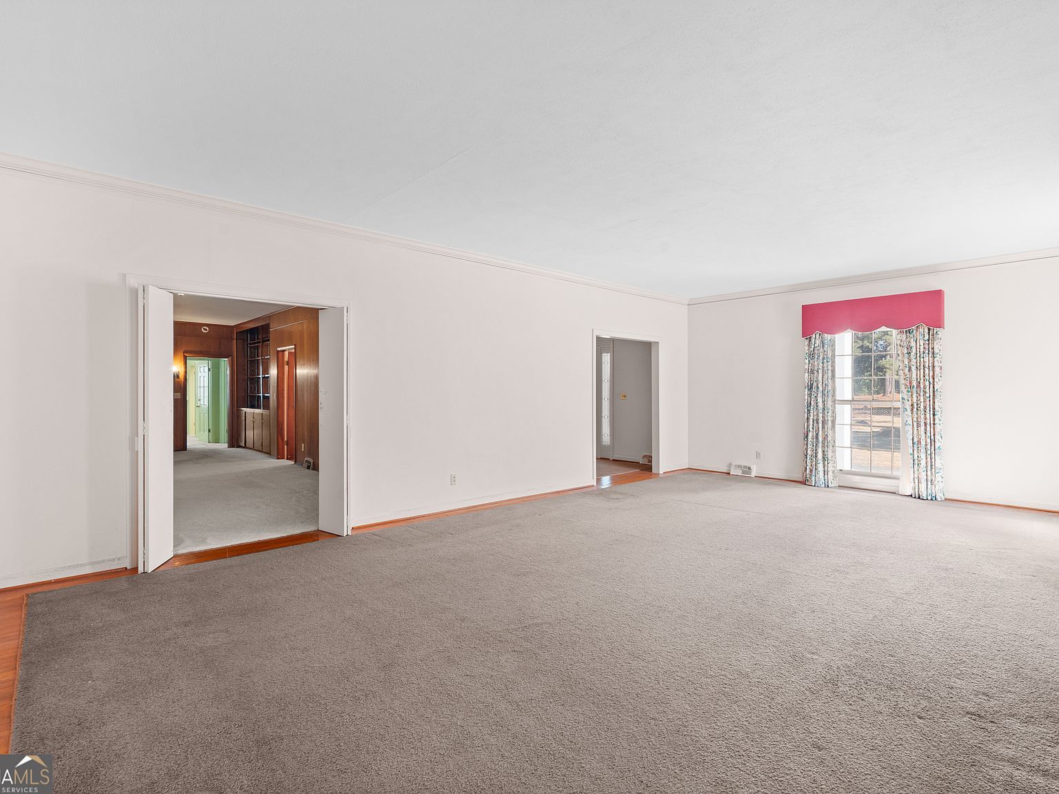 501 N Main St Sylvania, GA 30467  | Single Family