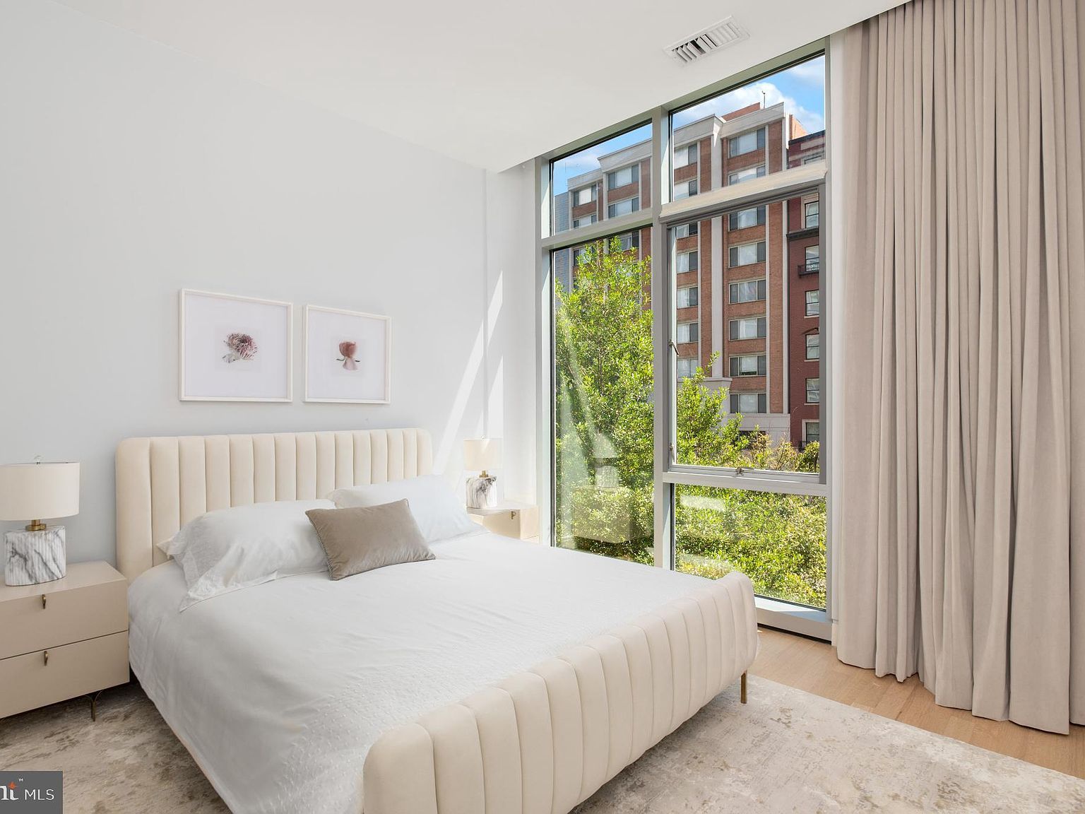 1177 22nd St NW UNIT 2K Washington, DC 20037  | Condominium