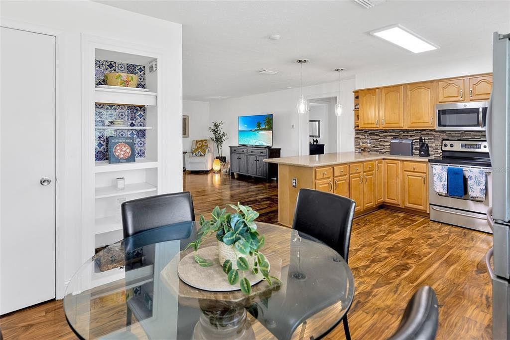 10811 Providence Oaks Dr Riverview, FL 33578  | Single Family