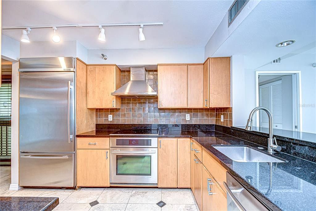 2413 Bayshore Blvd UNIT 1903 Tampa, FL 33629 | Condominium