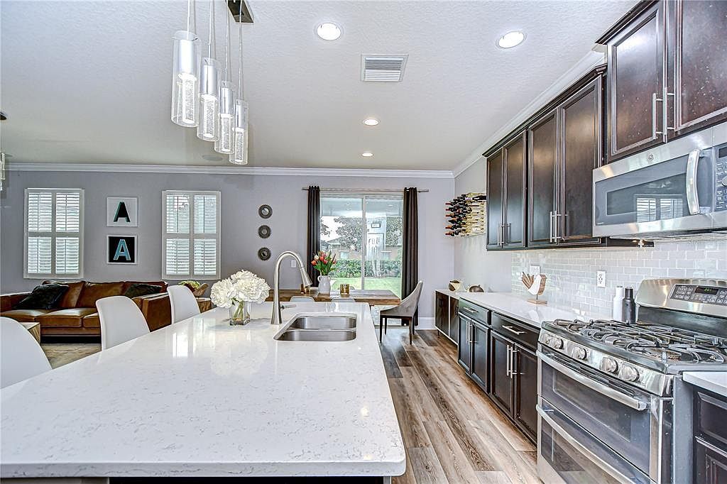 6008 Shell Ridge Dr Lithia, FL 33547  | Single Family